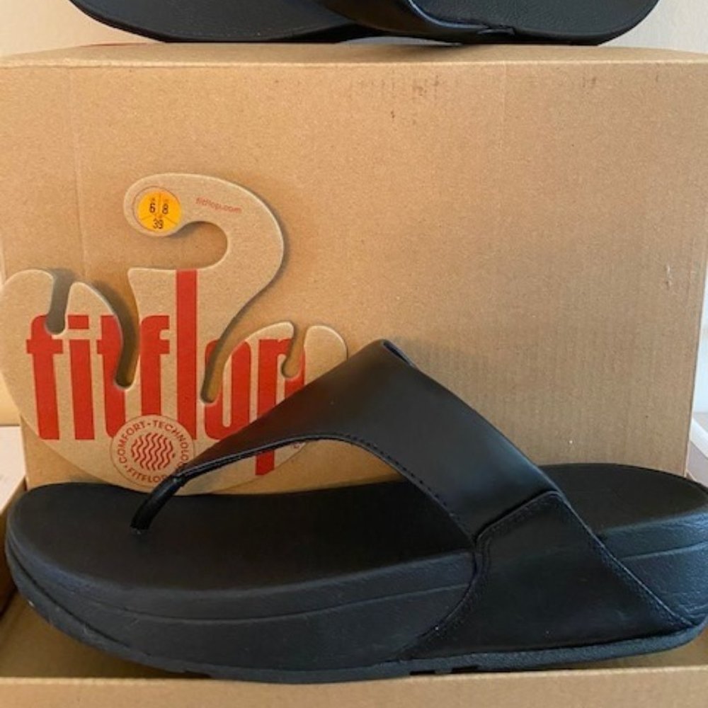 FitFlop - Lulu Leather Toe Thongs-Black Size 8